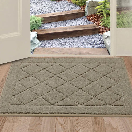 Embossed Diamond Lattice with Border Door Mats